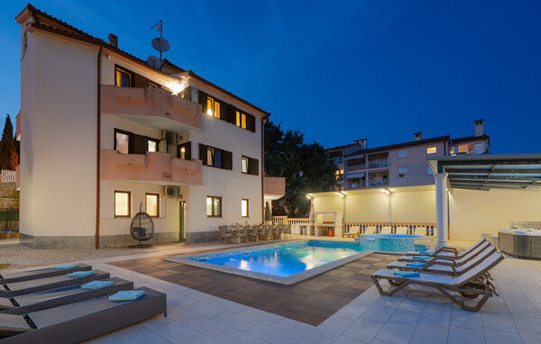 Vakantiehuis - Pula , Kroatië - CIS385 16