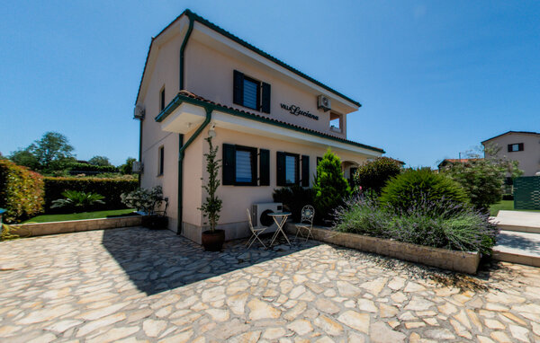 Domy wakacyjne - Buje , Chorwacja - CIS388 81