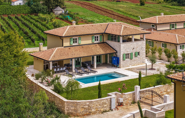Holiday Home - Zminj - Sivati , Croatia - CIS399 81