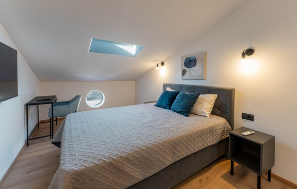 Vakantiehuis - Pula , Kroatië - CIS400 604