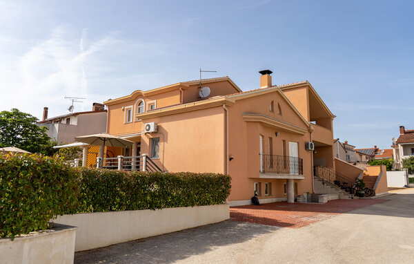 Vakantiehuis - Pula , Kroatië - CIS400 81