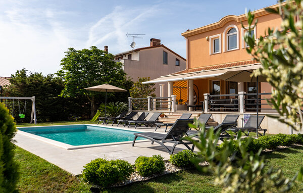 Vakantiehuis - Pula , Kroatië - CIS400 11