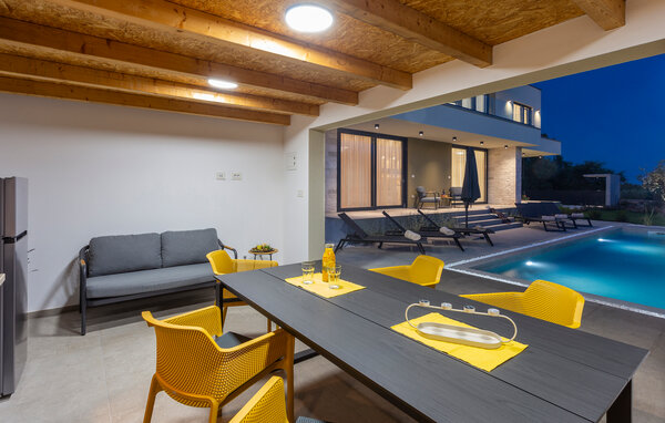 Holiday Home - Svetvincenat - Smoljanci , Croatia - CIS405 21