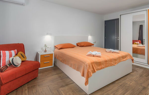 Holiday Home - Tinjan-Milohanici , Croatia - CIS429 601