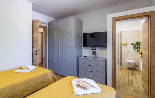 Holiday Home - Barban-Sajini , Croatia - CIS431 608