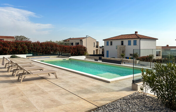 Semesterhus - Sveti Lovrec , Kroatien - CIS432 2