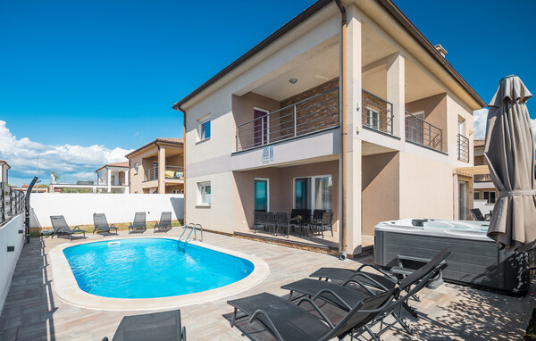 Holiday Home - Pula - Vodnjan , Croatia - CIS467 1