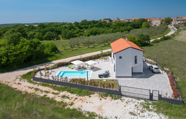 Holiday Home - Kanfanar-Barat , Croatia - CIS476 82
