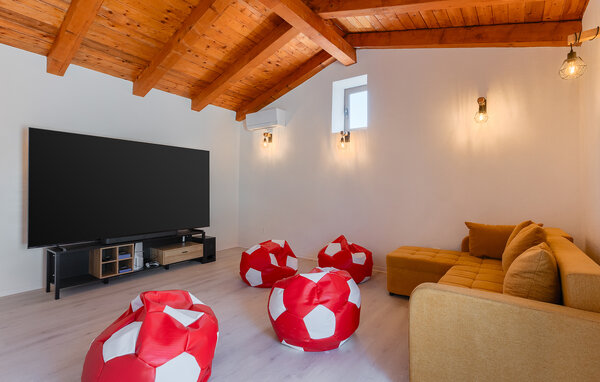 Holiday Home - Svetvincenat - Rezanci , Croatia - CIS484 303