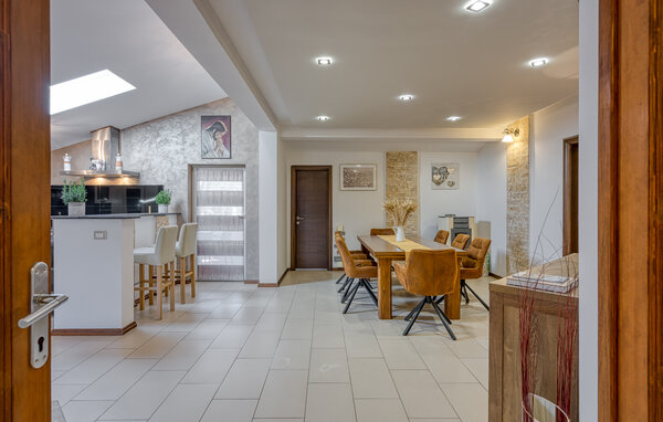 Apartment - Kanfanar-Pilkovici , Croatia - CIV640 303