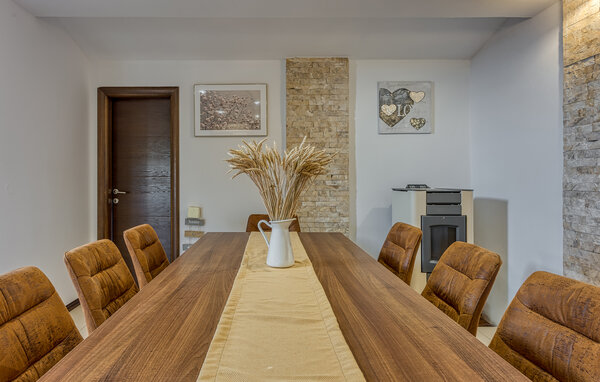 Apartment - Kanfanar-Pilkovici , Croatia - CIV640 304