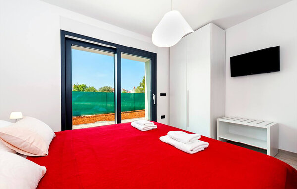 Holiday Home - Rovinj , Croatia - CIV846 605