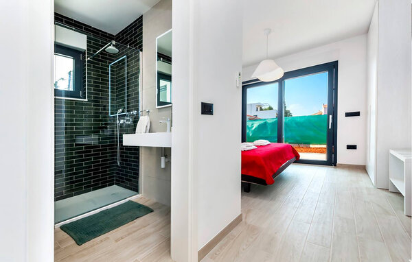 Holiday Home - Rovinj , Croatia - CIV846 606