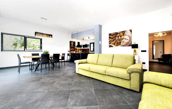 Holiday Home - Rovinj , Croatia - CIV846 302