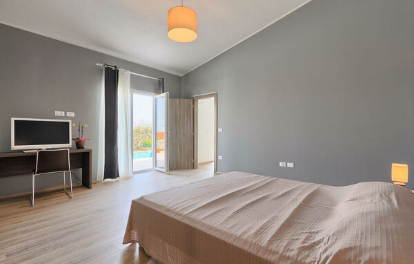 Holiday Home - Rovinjsko selo , Croatia - CIV865 606