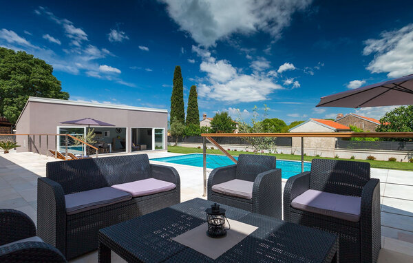 Holiday Home - Rovinjsko selo , Croatia - CIV865 2