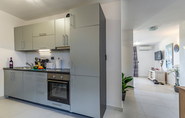 Apartment - Liznjan , Croatia - CIZ413 401