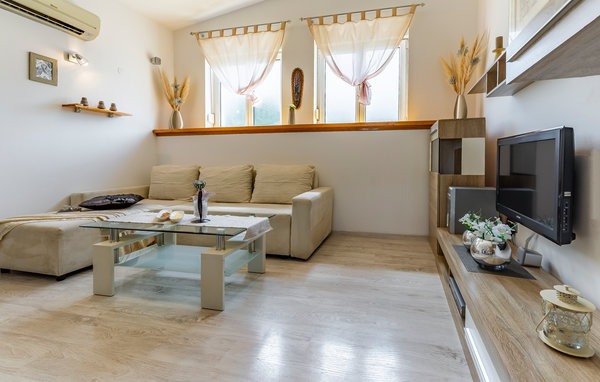 Kuća-za-odmor - Pula-Sisan , Hrvatska - CIZ415 301