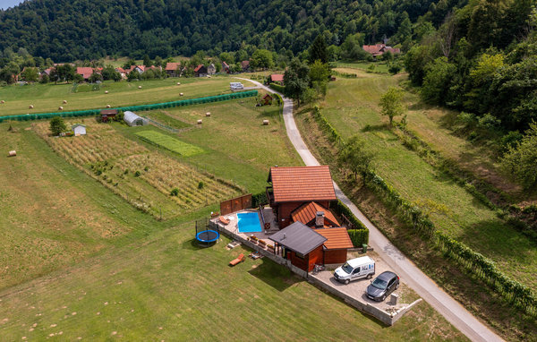Domy wakacyjne - Gorski Kotar-Blazevci , Chorwacja - CKB210 85