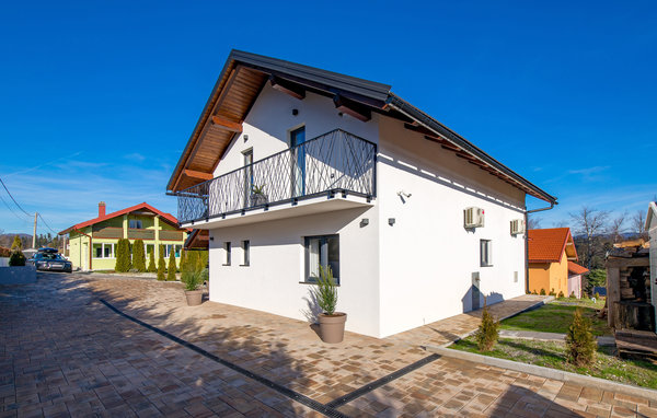Kuća-za-odmor - Gorski Kotar-Fuzine , Hrvatska - CKB377 88