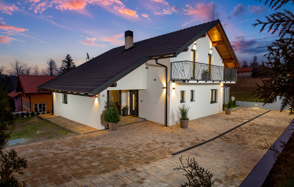Kuća-za-odmor - Gorski Kotar-Fuzine , Hrvatska - CKB377 90