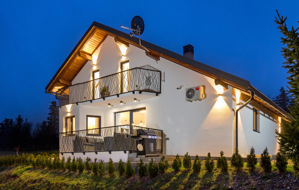 Kuća-za-odmor - Gorski Kotar-Fuzine , Hrvatska - CKB377 3