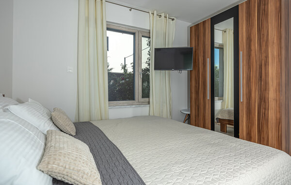 Holiday Home - Krk-Pinezici , Croatia - CKI441 602