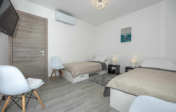 Holiday Home - Krk-Pinezici , Croatia - CKI441 607