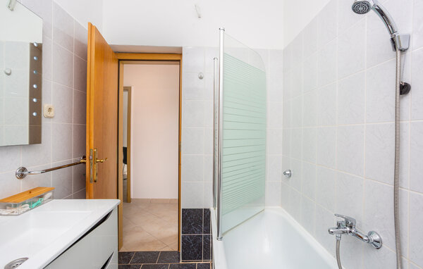 Appartamento - Krk-Pinezici , Croazia - CKI696 702