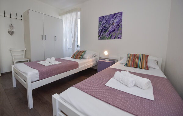 Kuća-za-odmor - Kralja Tomislava , Hrvatska - CKP653 604
