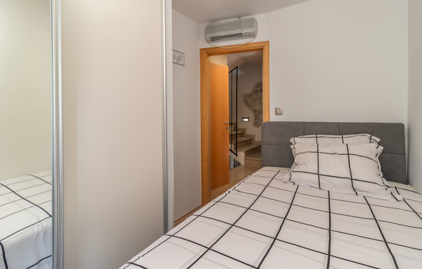 Holiday Home - Otok Rab - Rab , Croatia - CKR778 603