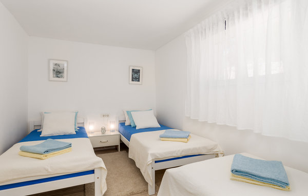 Holiday Home - Karlobag-Lukovo Sugarje , Croatia - CKV575 605