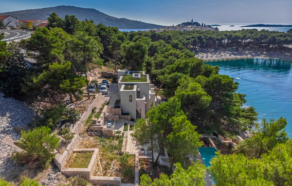 Vacation home Villa Luce Primosten