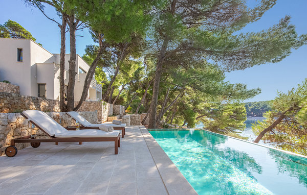 Vacation home Villa Luce Primosten