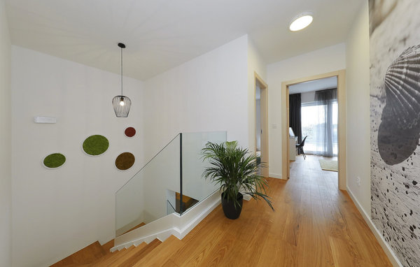 Dom Villa North