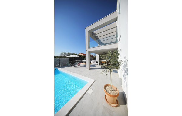 Dom Villa North