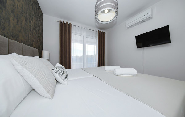 Ferienhaus - Nin , Kroatien - CLD074 605