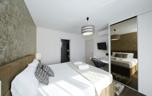 Ferienhaus - Nin , Kroatien - CLD074 610
