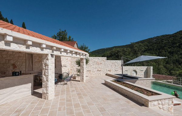 Holiday home Villa Veli Vrh