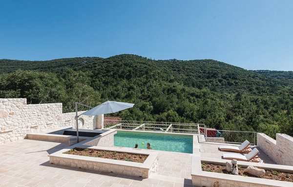Holiday home Villa Veli Vrh