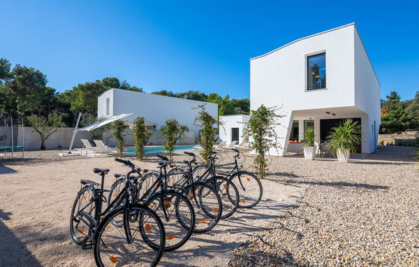 Vacation home Villa Aron