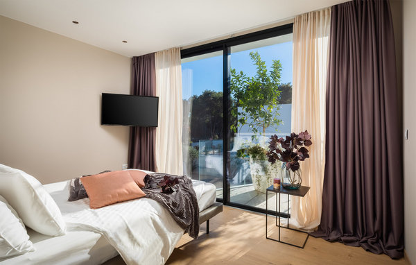 Vacation home Villa Aron
