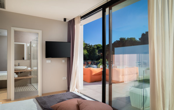 Vacation home Villa Aron