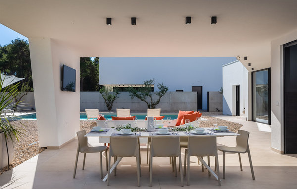 Vacation home Villa Aron