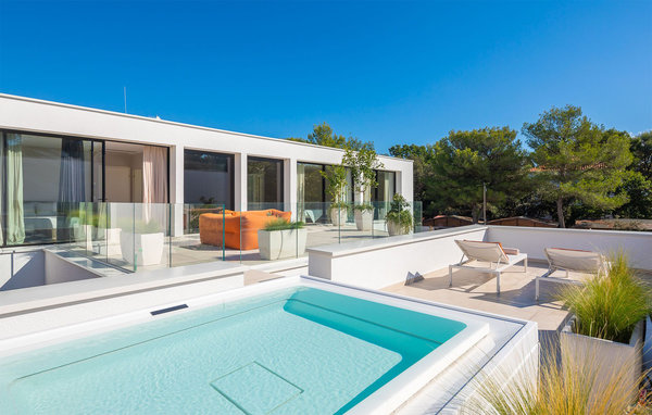 Vacation home Villa Aron
