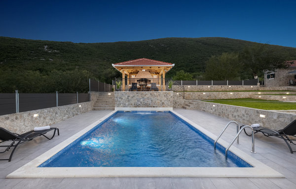 Vakantiehuis Villa Ivandvor