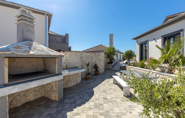 Vacation home Villa Dalmatinka