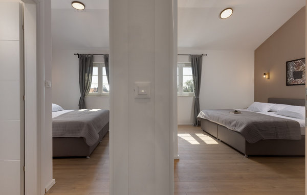 Ferienhaus - Nin , Kroatien - CLD251 603