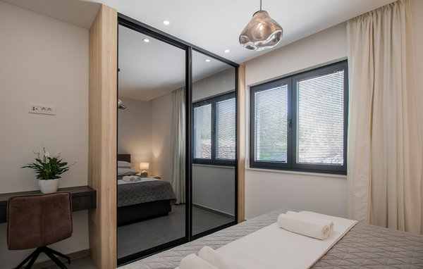 Ferienwohnung BEAUTIFUL APARTMENT WITH POOL