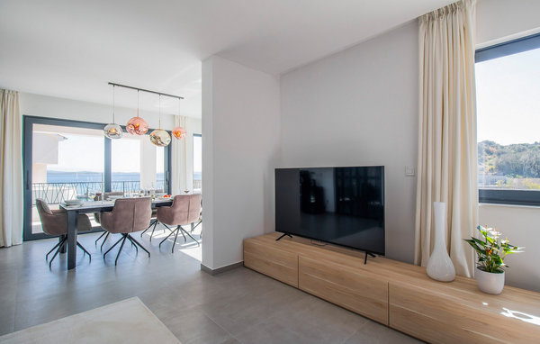Ferienwohnung BEAUTIFUL APARTMENT WITH POOL